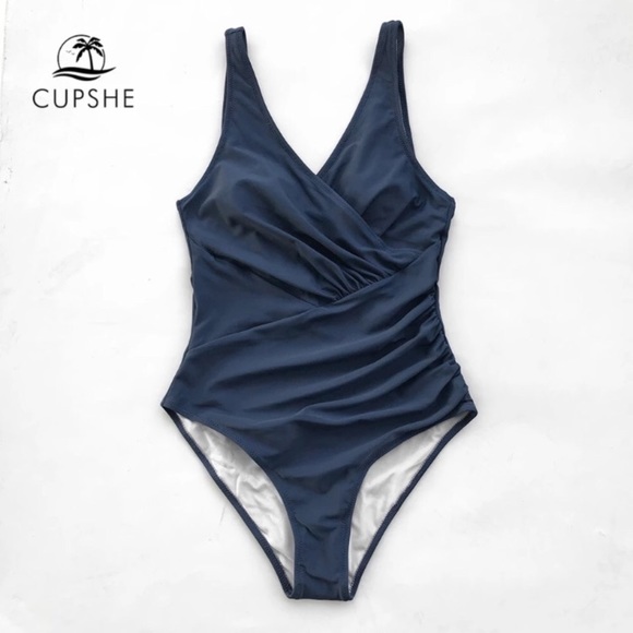 Cupshe Blue One Piece Medium Flattering Si… - Picture 1 of 3